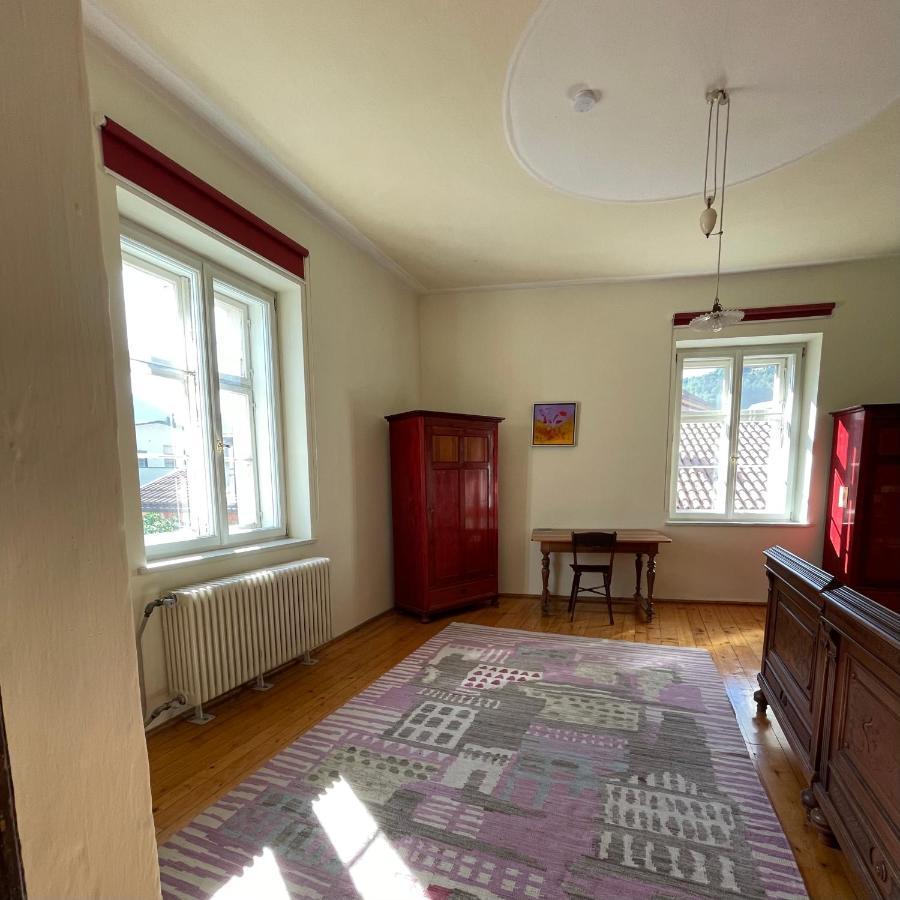 Ansitz Thalerhof Apartment Lana Exterior photo
